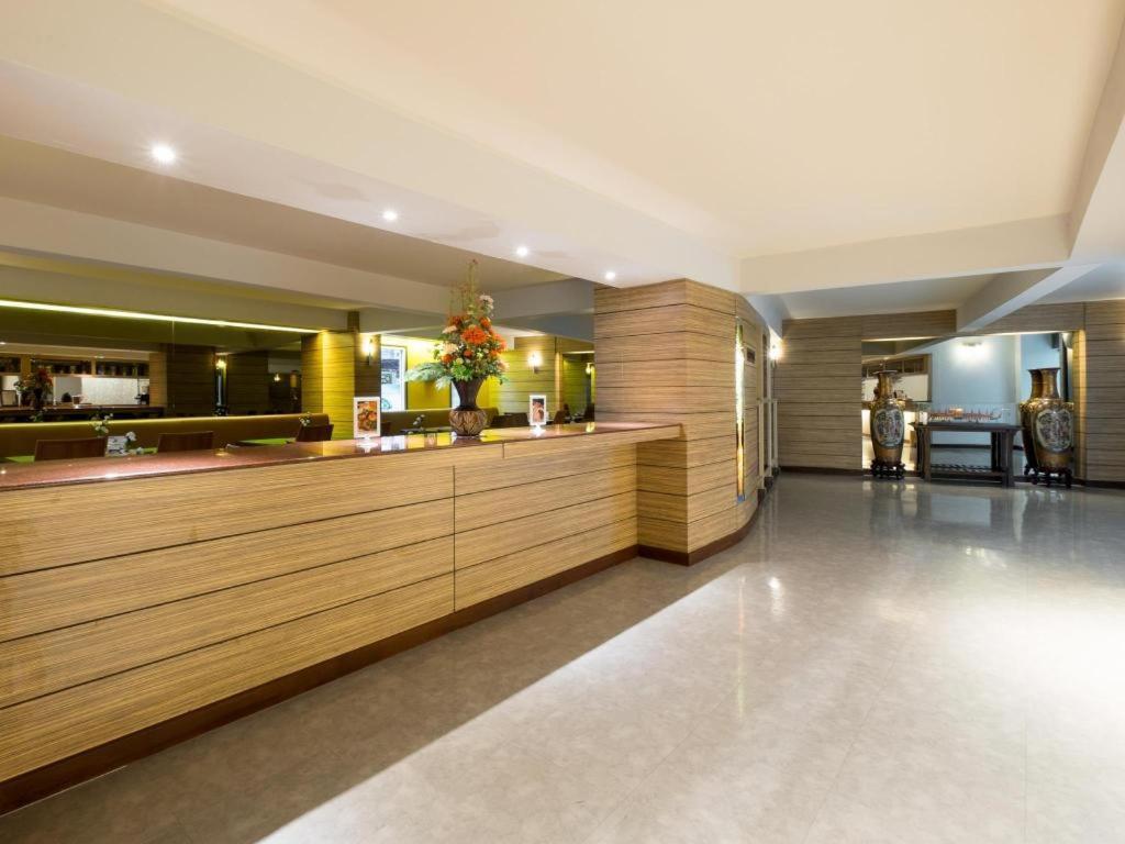 New Suanmali Hotel Bangkok Luaran gambar