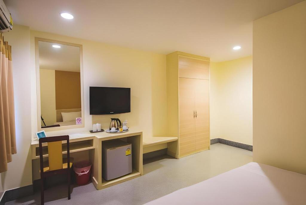 New Suanmali Hotel Bangkok Luaran gambar