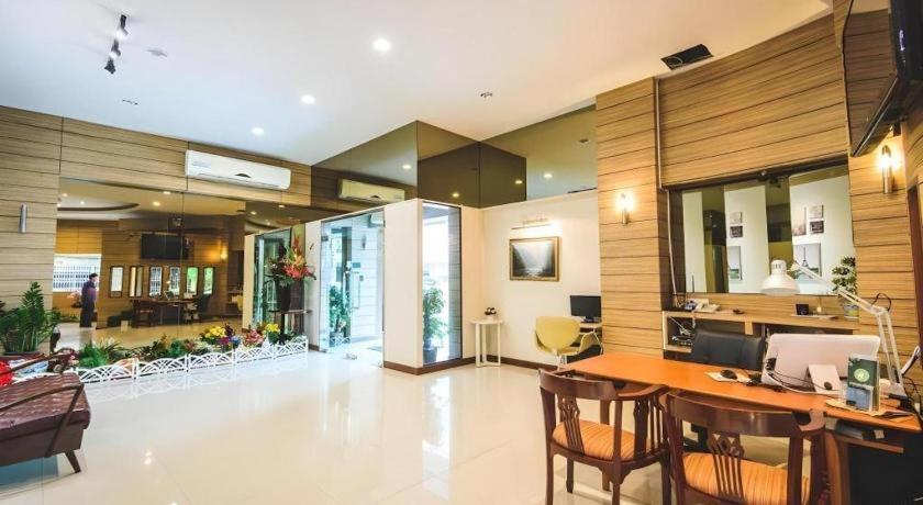New Suanmali Hotel Bangkok Luaran gambar